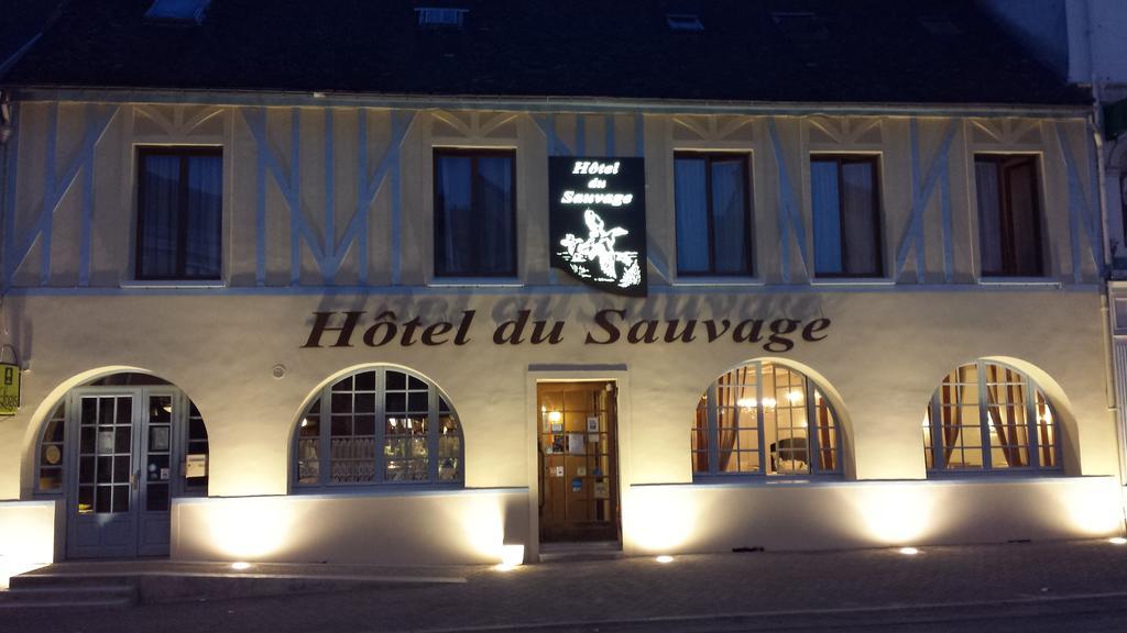 Logis Hotel & Restaurant Du Sauvage La Ferté-Gaucher Eksteriør billede